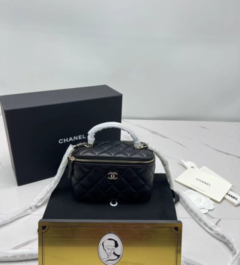 샤넬 22ss 신상 베니티백
