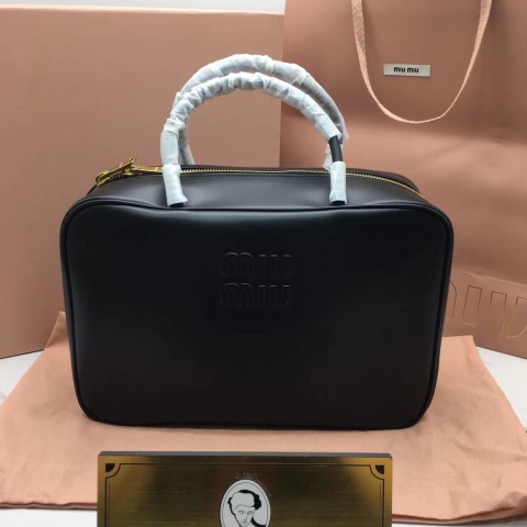 미우미우 miu miu 엠보로고 볼링백