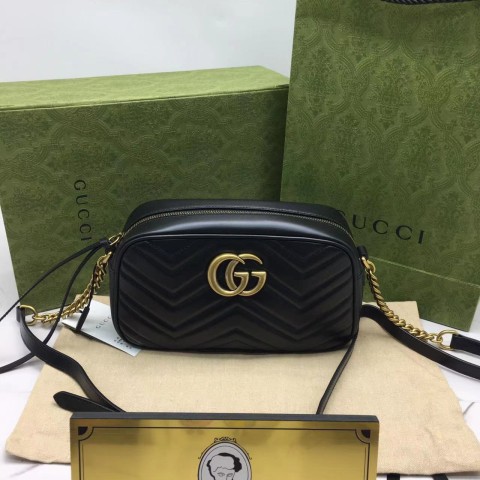 구찌 마몬트 마틀라세 숄더백 스몰 447632 / 24CM