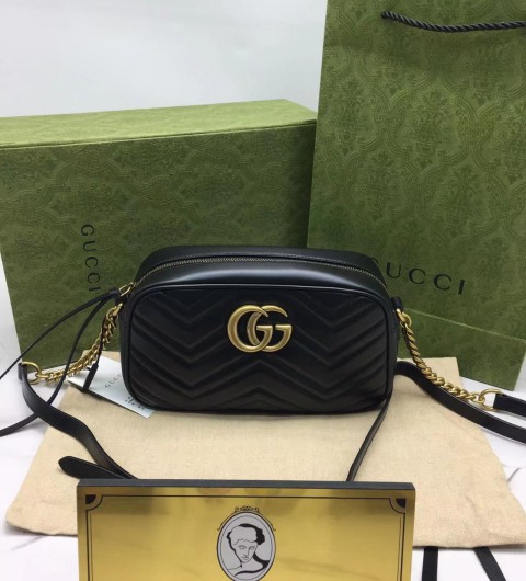 구찌 마몬트 마틀라세 숄더백 스몰 447632 / 24CM