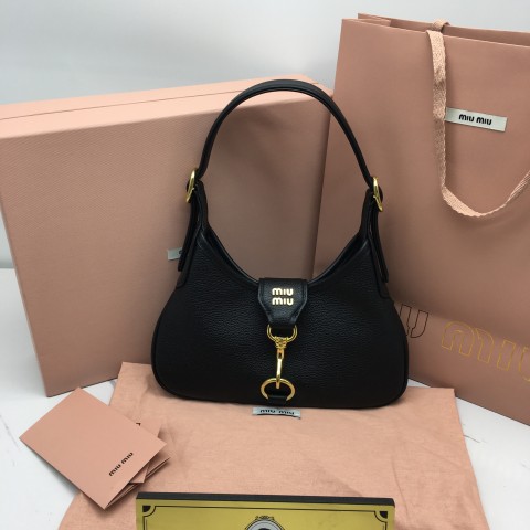 미우미우 23fw 마드라스 호보백