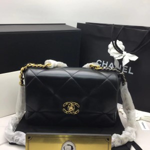 샤넬 19 플랩백 라지