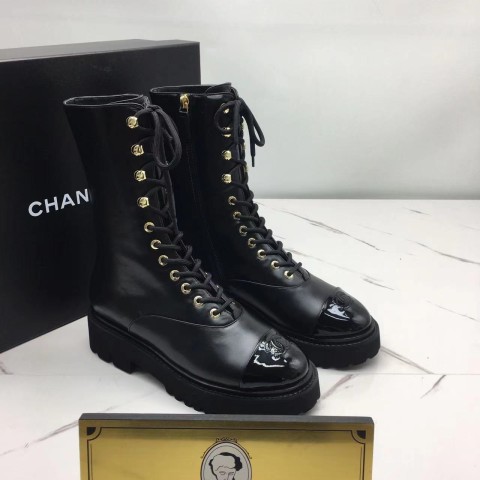 샤넬 cc로고 마틴 부츠