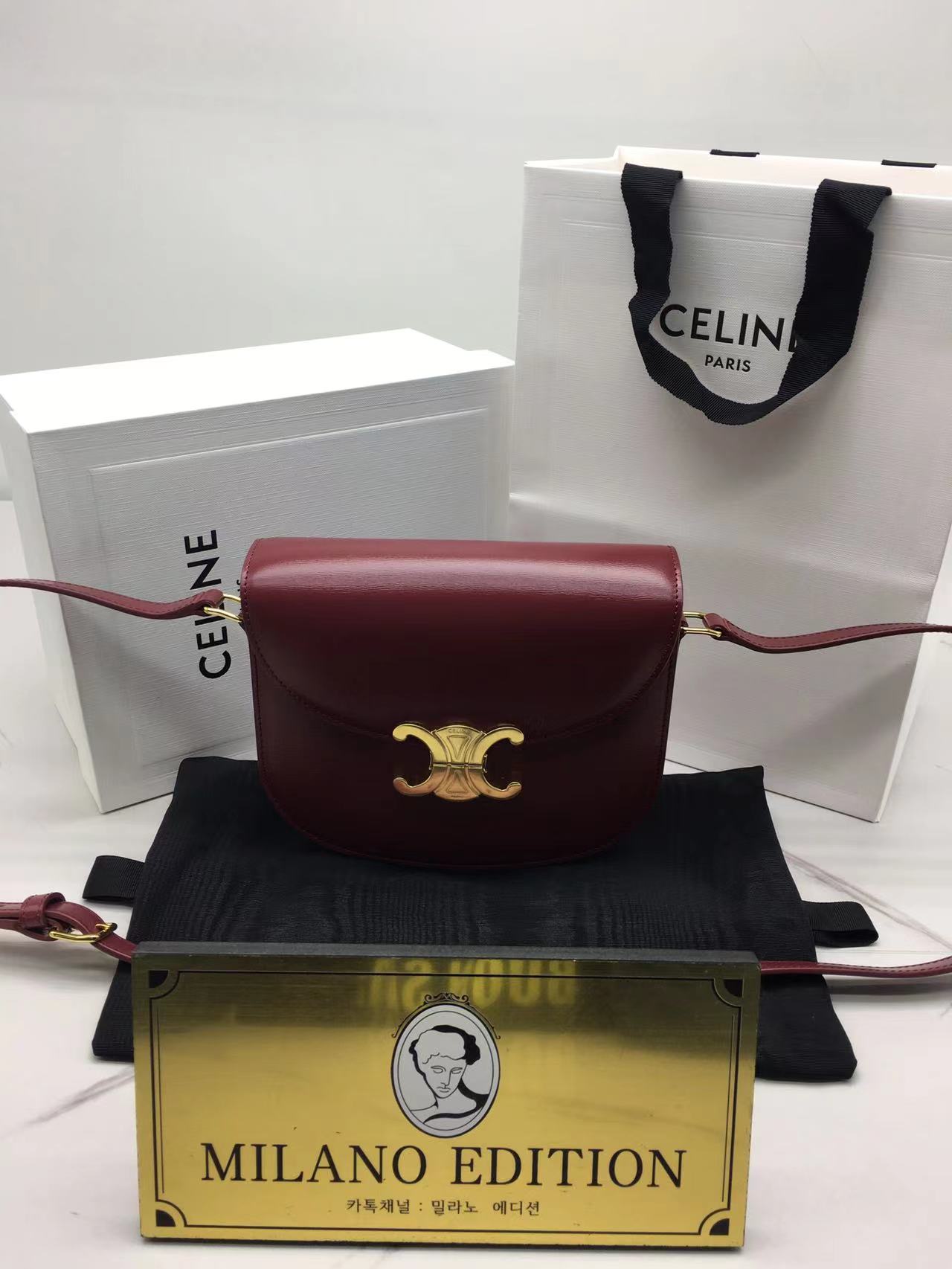 셀린느 트리오페 틴 베사체