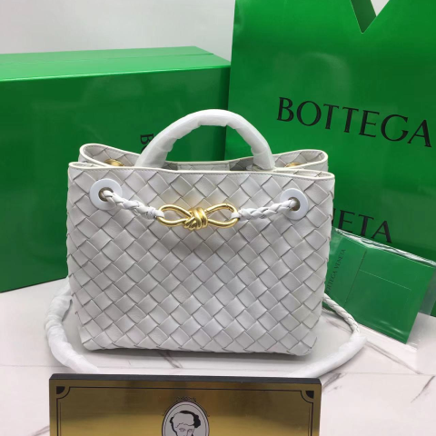 보테가베네타 24ss 안디아모 스몰 743568