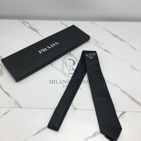 프라다 넥타이