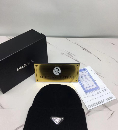 프라다 비니