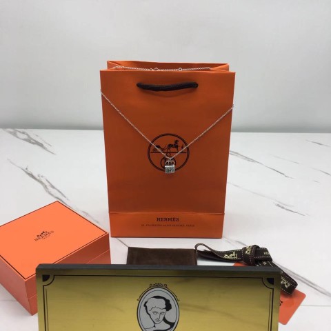 에르메스 콘스탄스 목걸이 (실버)