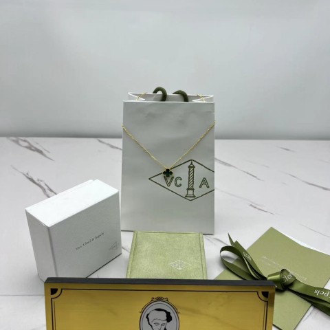 반클리프 앤 아펠 알함브라 목걸이 (V-gold소재) (그린) (엘로우골드,로즈골드)