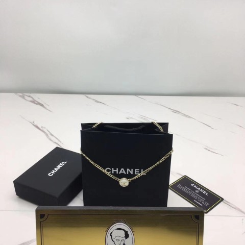샤넬 chanel 화이트 라운드 비니 목걸이 (upgrade ver.)