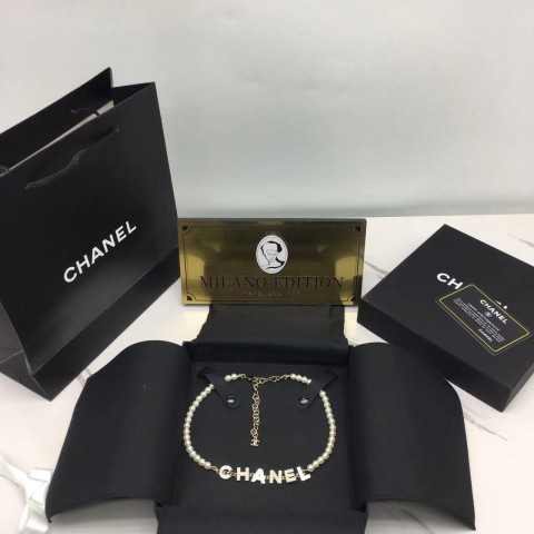 샤넬 chanel 펄 레터링 목걸이
