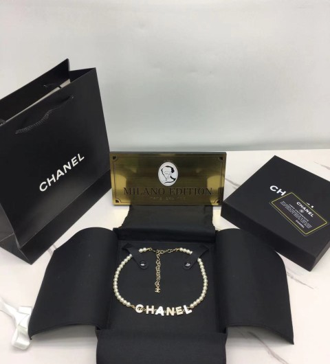 샤넬 chanel 펄 레터링 목걸이