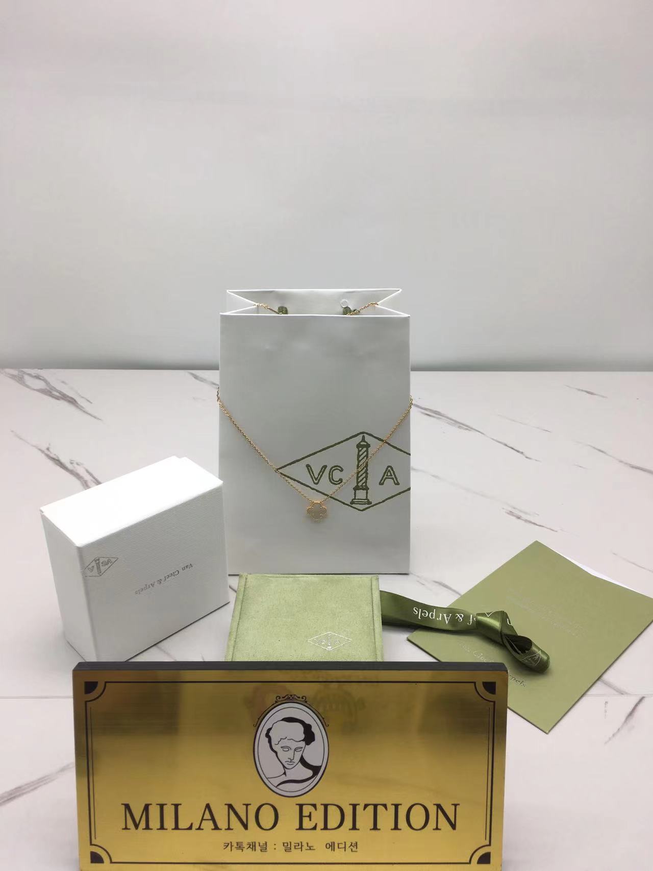 반클리프 앤 아펠 알함브라 목걸이 (V-gold소재) (줄 컬러 로즈골드)