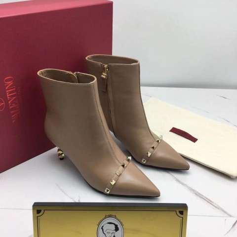 발렌티노 부츠힐