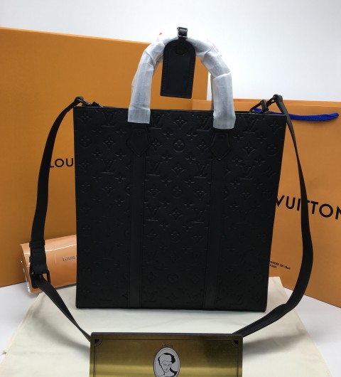 루이비통 삭플라 NV M21866 (upgrade ver.)