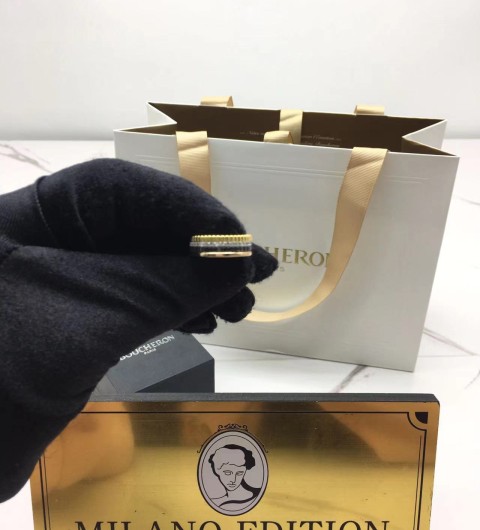 부쉐론 콰트로 화이트 에디션 링 (컬러 골드/로즈골드)