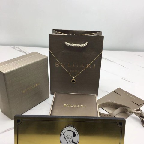 불가리 네크리스 (V-gold소재) (컬러 블랙엔화이트)
