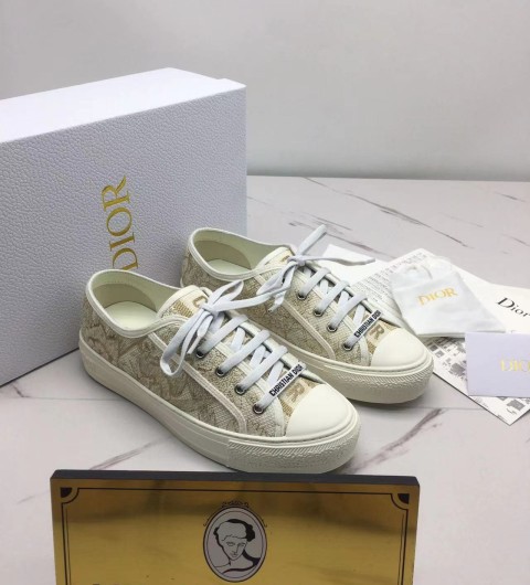 디올 신상 스니커즈
