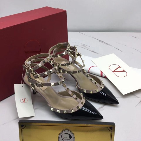 발렌티노 락스터드 펌프스 (6.9cm, 9.5cm)