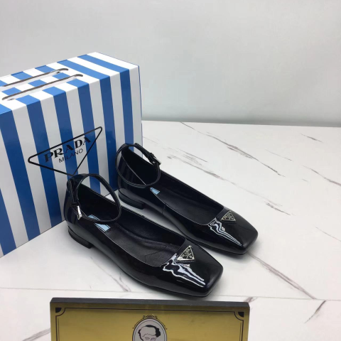 프라다 신상 메리제인