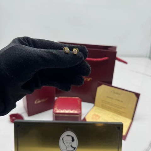 까르띠에 cartier 다무르 스터드 귀걸이 (컬러 옐로우골드)