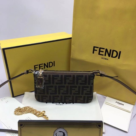펜디 FF 파우치