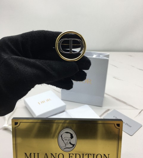 디올 dior cd 브로치