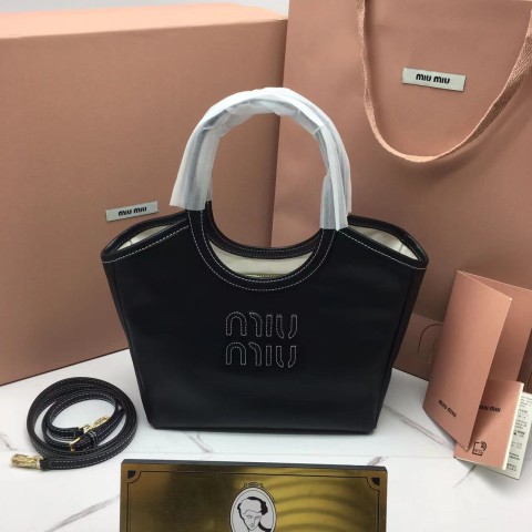 미우미우 23fw miu miu 아이비 가죽백