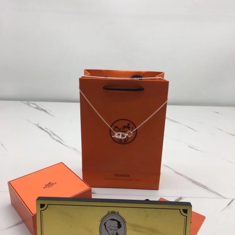에르메스 hermes 샹달 목걸이 (컬러 화이트골드)