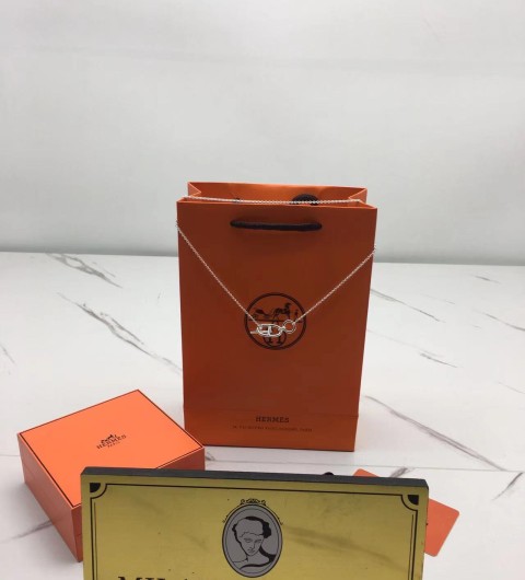 에르메스 hermes 샹달 목걸이 (컬러 화이트골드)