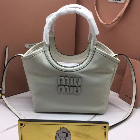 미우미우 23fw miu miu 아이비 가죽백