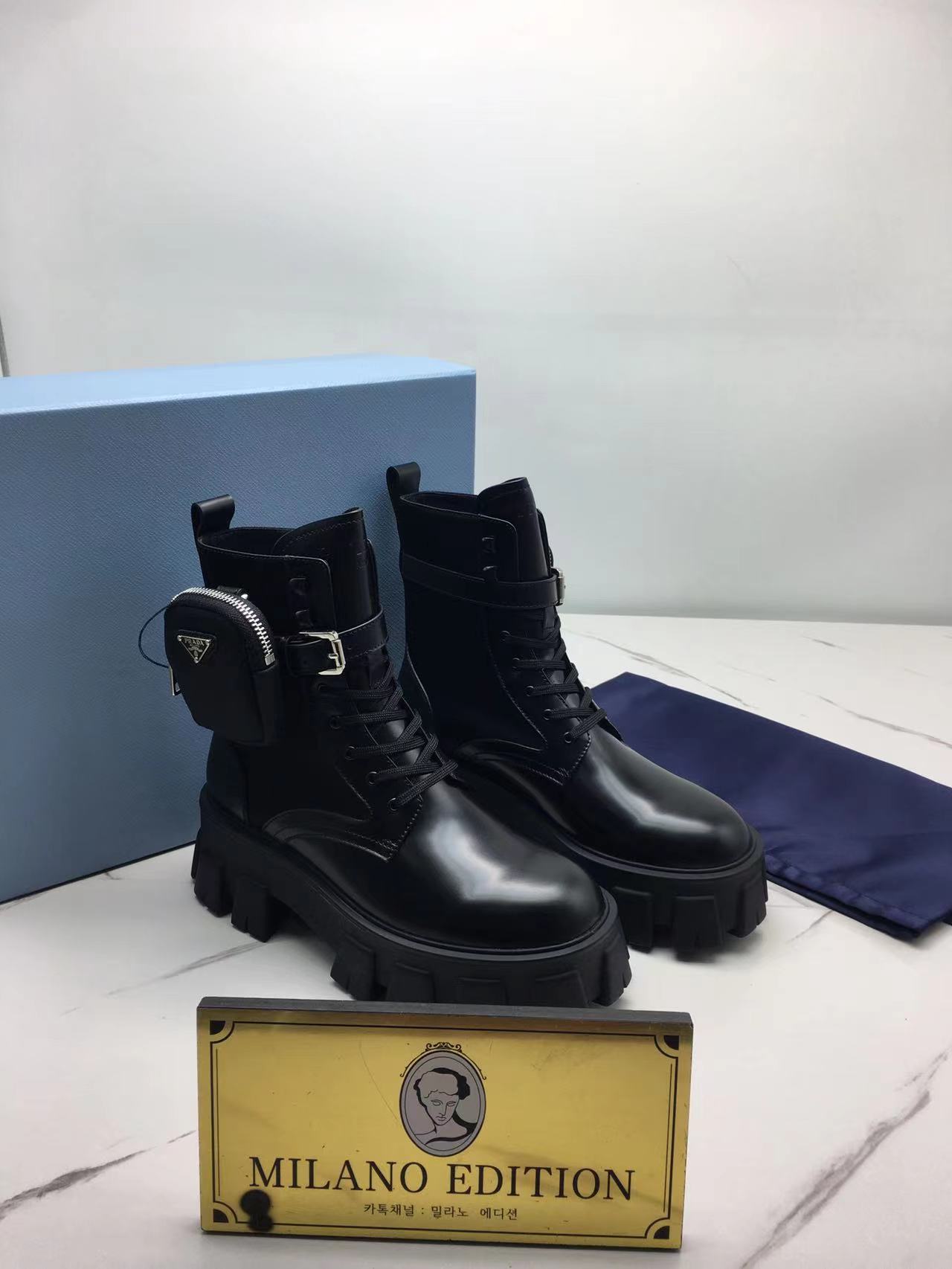 프라다 앵클부츠