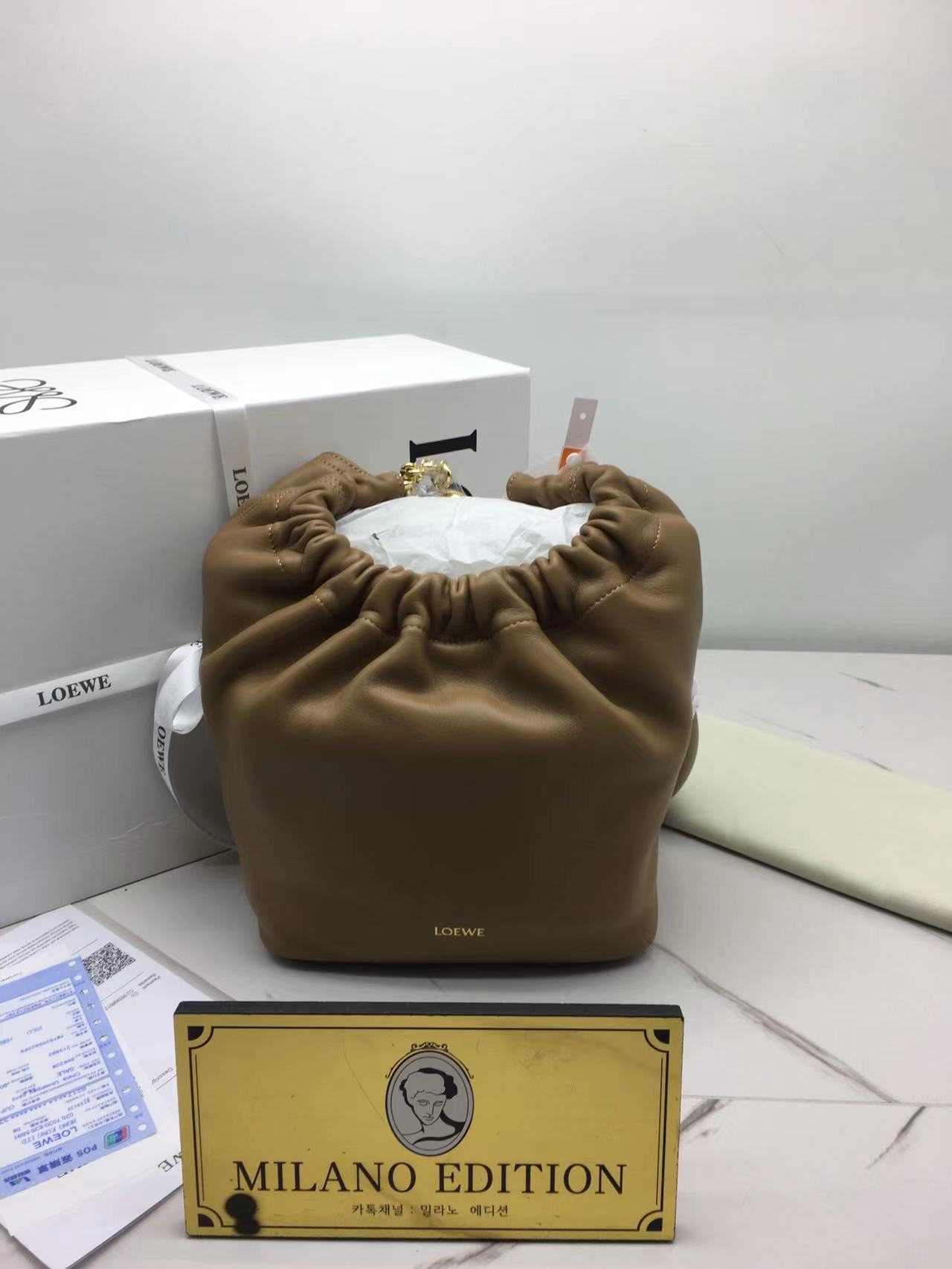 로에베 스퀴즈 나파 램스킨 백 (29cm,34cm)