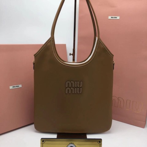 미우미우 23fw miu miu 아이비 가죽백