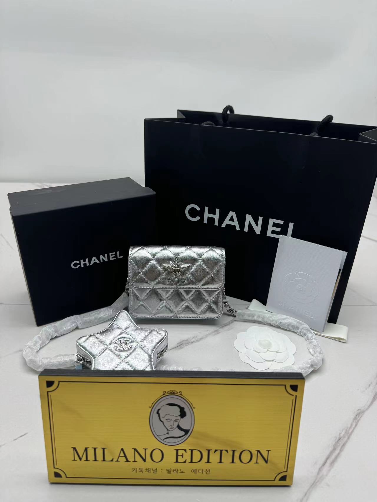 샤넬 크리스탈 스타 CC 체인 플랩 카드 홀더 실버 은장