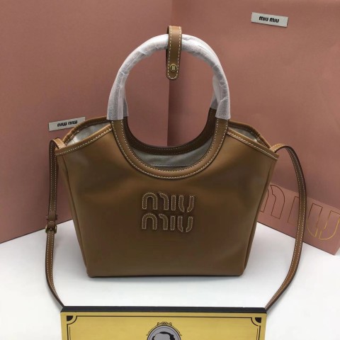 미우미우 23fw miu miu 아이비 가죽백