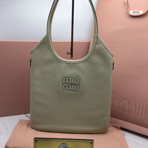 미우미우 23fw miu miu 아이비 가죽백
