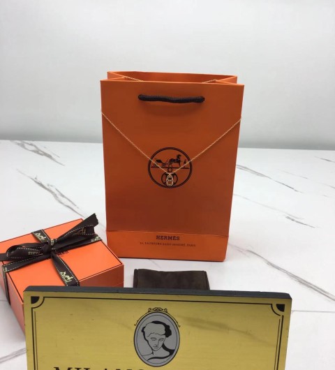 에르메스 hermes 샹달 목걸이 (V-gold소재) (컬러 골드)