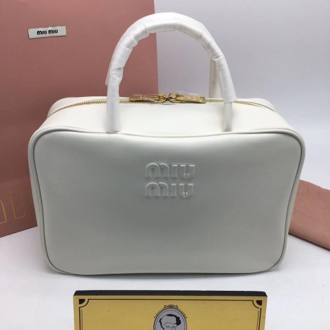 미우미우 miu miu 엠보로고 볼링백