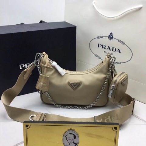프라다 리에디션 나일론 테수토 호보백 (하이엔드급)