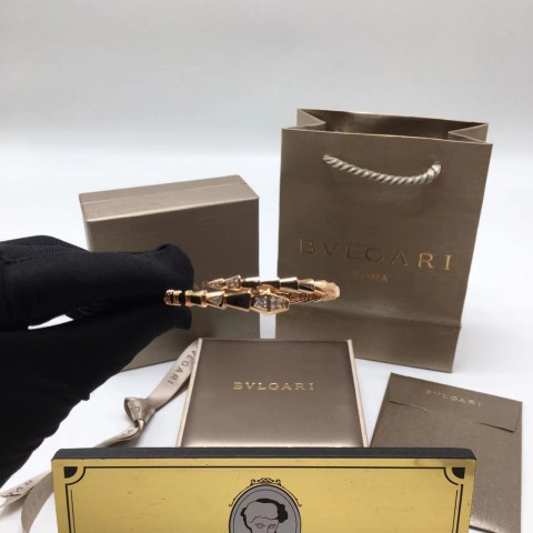 불가리 세르펜티 팔찌 17CM