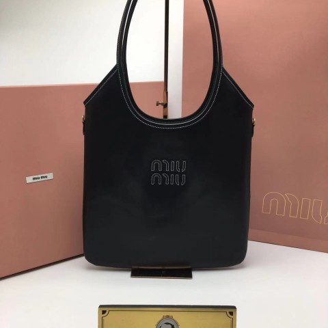 미우미우 23fw miu miu 아이비 가죽백