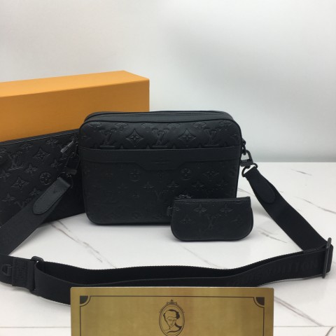 루이비통 트리오 메신저백 m46602