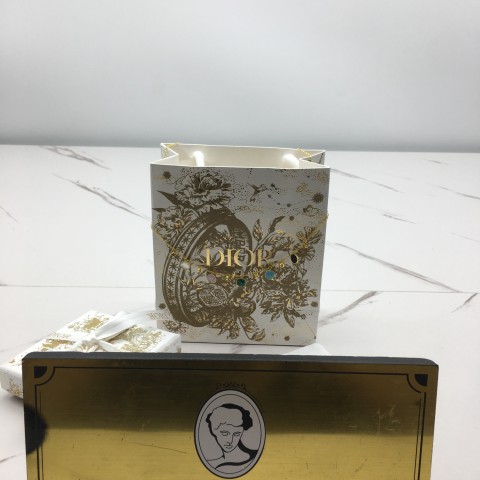 디올 dior 로즈드방 목걸이 (컬러풀)