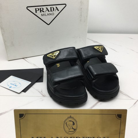 프라다 슬리퍼