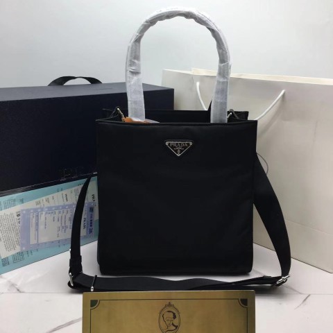 22FW 프라다 로고 리나일론 패딩 토트백 1BG426 RUKW F0002 VNOO