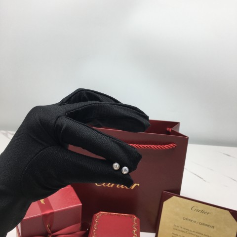 까르띠에 cartier 다무르 스터드 귀걸이 (컬러 화이트골드)